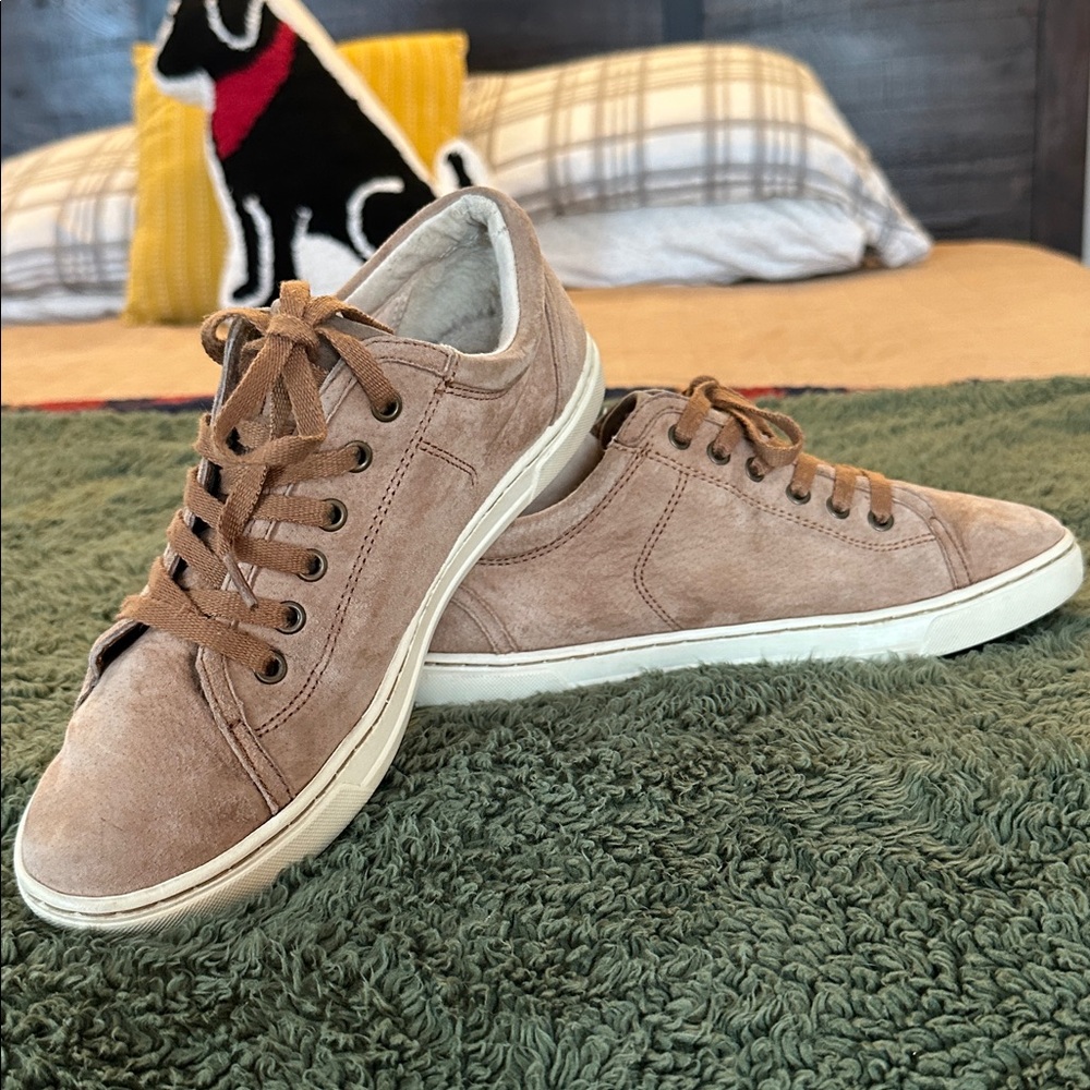 UGG Women’s Tomi Sneakers - Picture 10 of 10